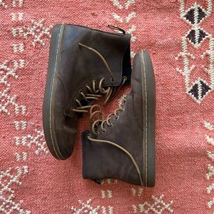 Dr. Martens AirWalk Lace Boots ✨